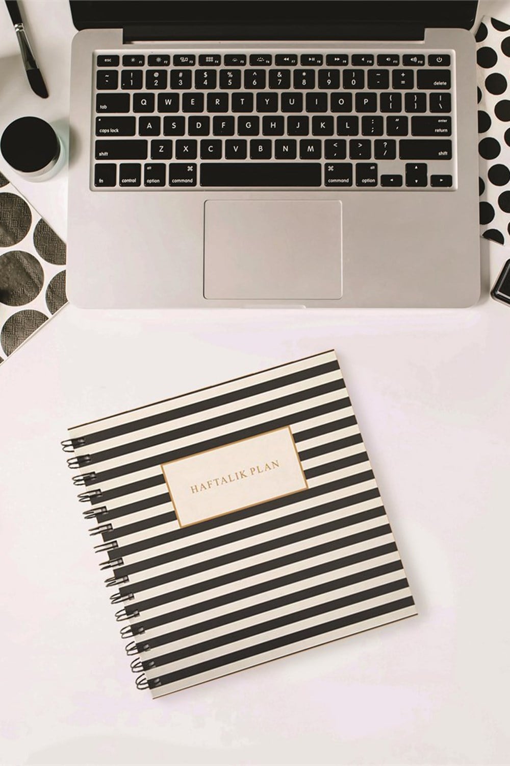 Haftalık Plan Çizgili Kapak