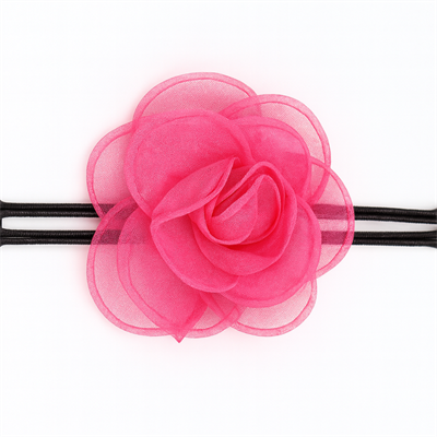 Pembe Gül Detaylı Choker Kolye