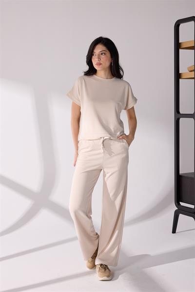 Yandan Yırtmaç Detaylı T-shirt Pantolon Takım Bej