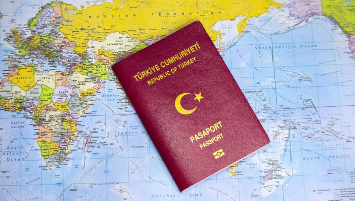 2026 Vizesiz Ülkeler Rehberi: Sadece Valizinizi Alıp Gidebileceğiniz Rotalar!