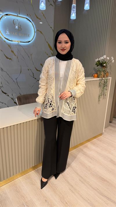 GHİSA 3265 DANTEL DETAY HIRKA-EKRU