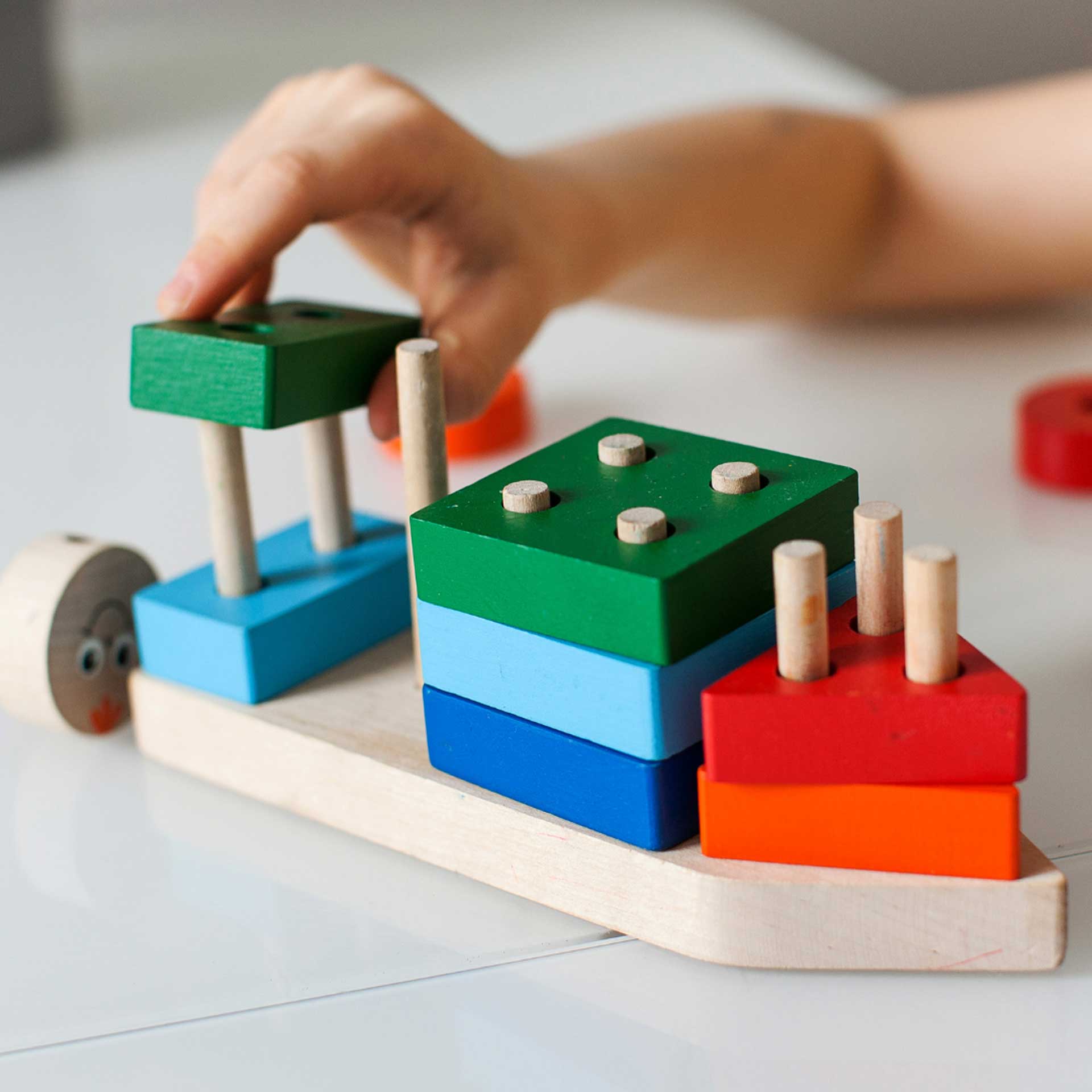 Çocuk Gelişimine Katkı Sağlayan Oyuncaklar: Toystop'un Tavsiyeleri