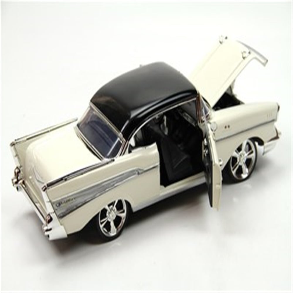 1.18 1957 CHEVY BELAİR