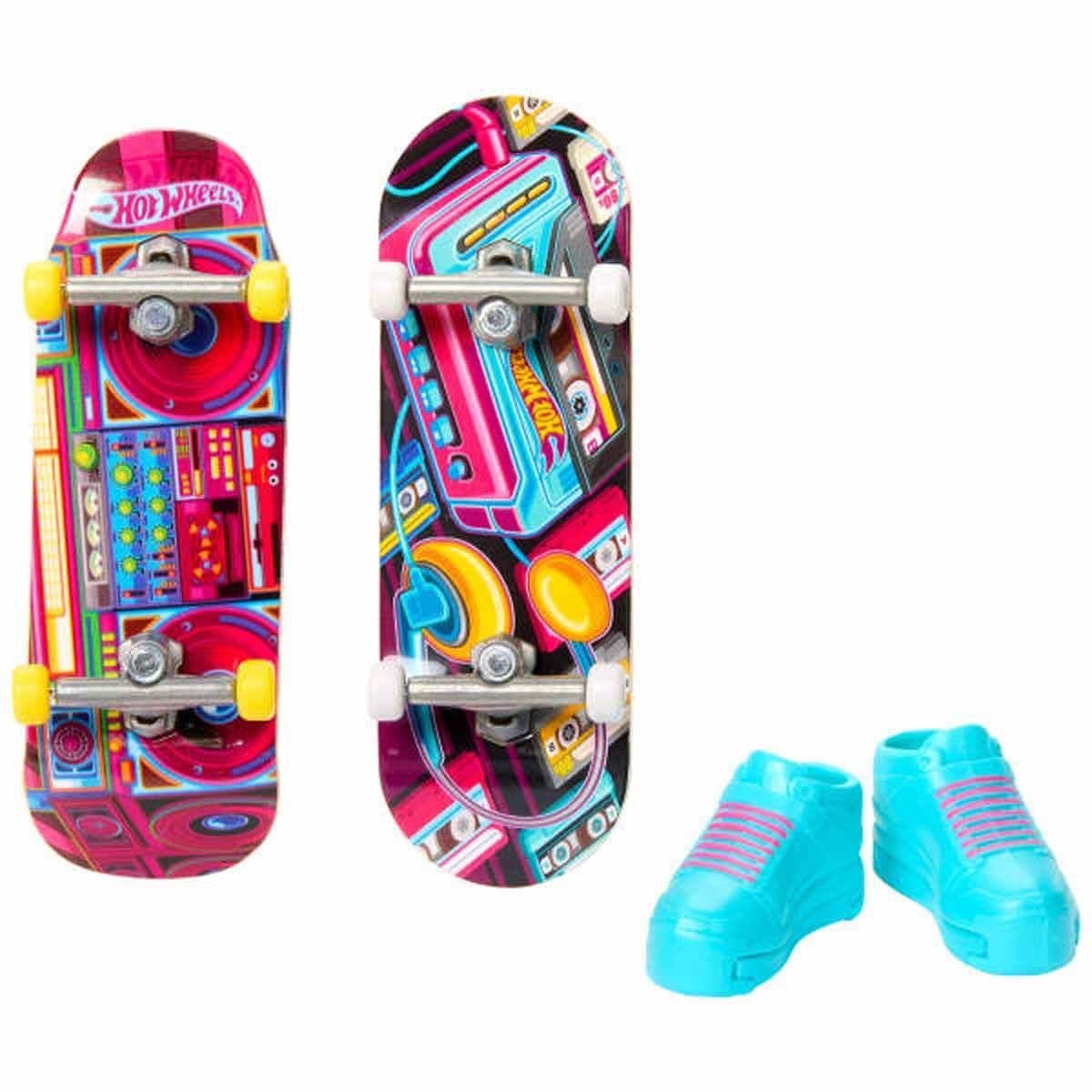 Hot Wheels Skate Retro Temalı Ikili Parmak Kaykay ve Ayakkabı HXL17-HXL18 Hot Wheels HXL18