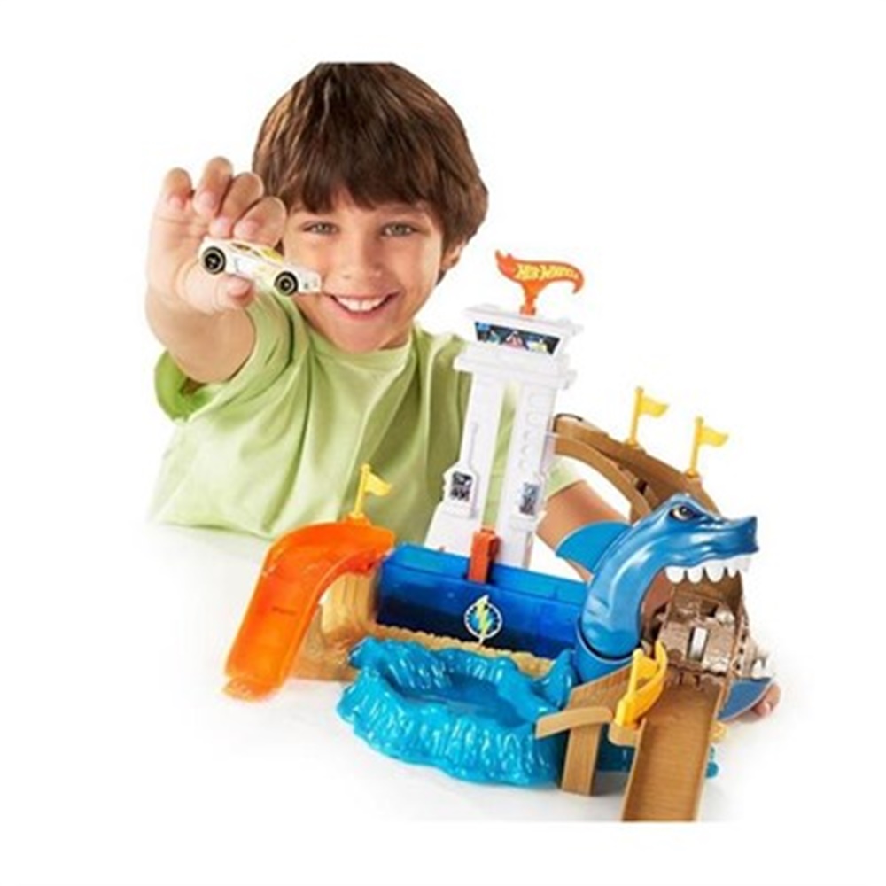 HOT WHEELS RENK DEĞİŞTİREN DELÜKS ARAÇLAR OYUN SETİ