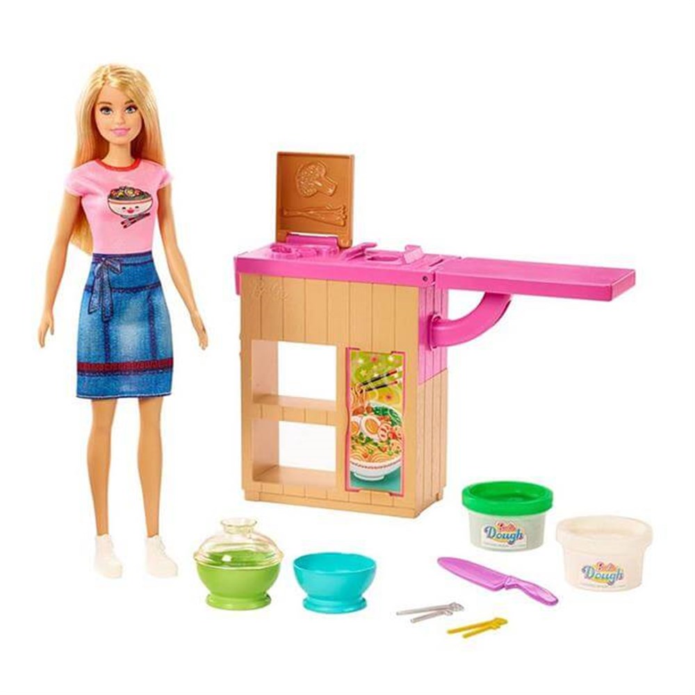 Barbie Noodle Yapıyor Oyun Seti GHK43 Barbie GHK43