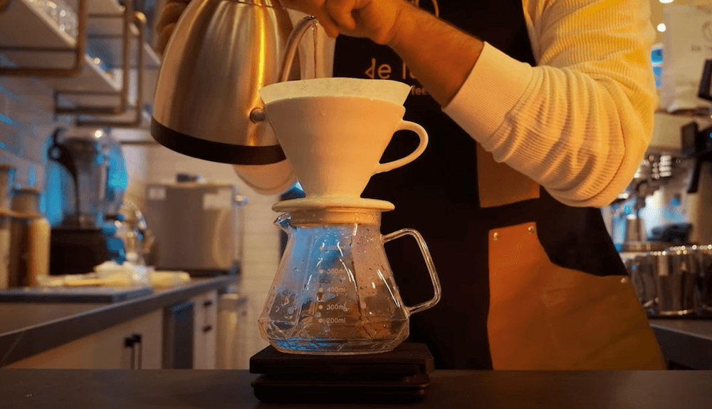 V60 Yöntemi ile Kahve Demleme Süreci