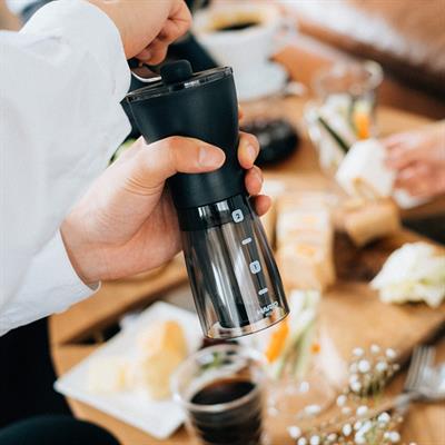 Hario Mini Plus Seramik Kahve Değirmeni