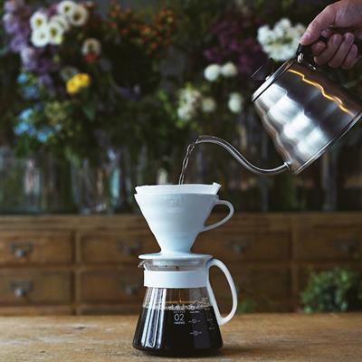 Hario V60 02 Seramik Kahve Demleme Seti “Beyaz”
