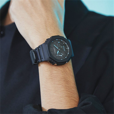 G-SHOCK Casio marka GA-2100-1A2DR Kol Saati