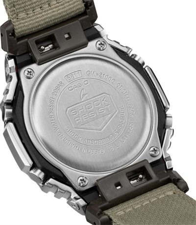 G-SHOCK Casio marka  GM-2100C-5ADR Kol Saati