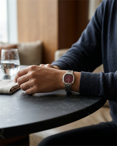 Wainer WA.18100-A Swiss Made Bordo Kadran Kadın Kol Saati