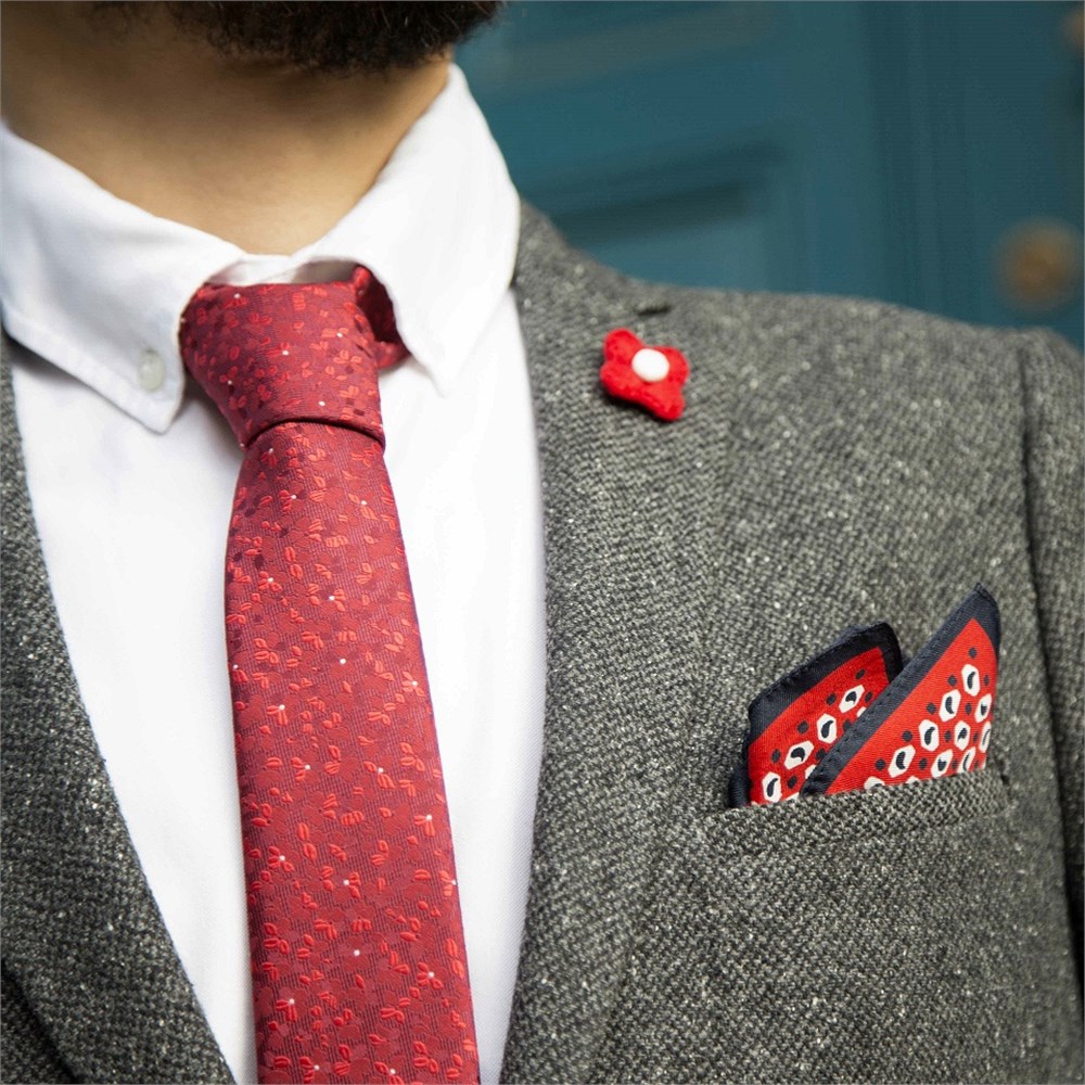 Çiçek Şekilli Broş