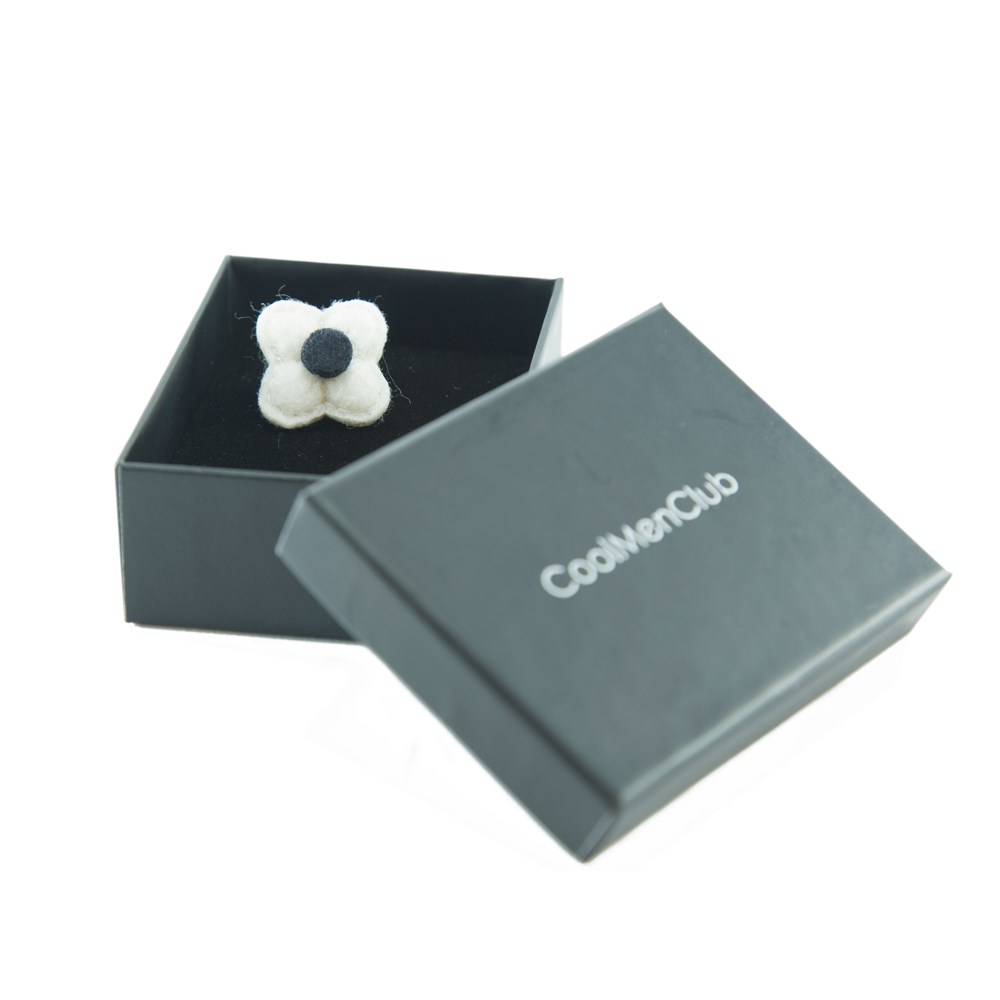 Çiçek Şekilli Broş