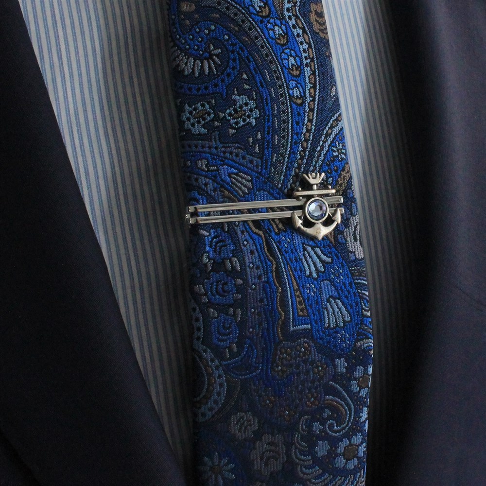 Çapa Figürlü Kravat İğnesi