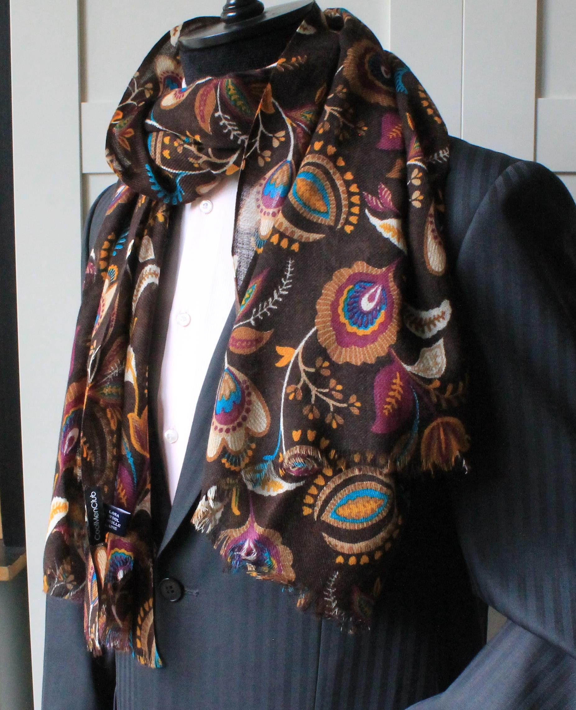 El Yapımı Desenli Yün Şal