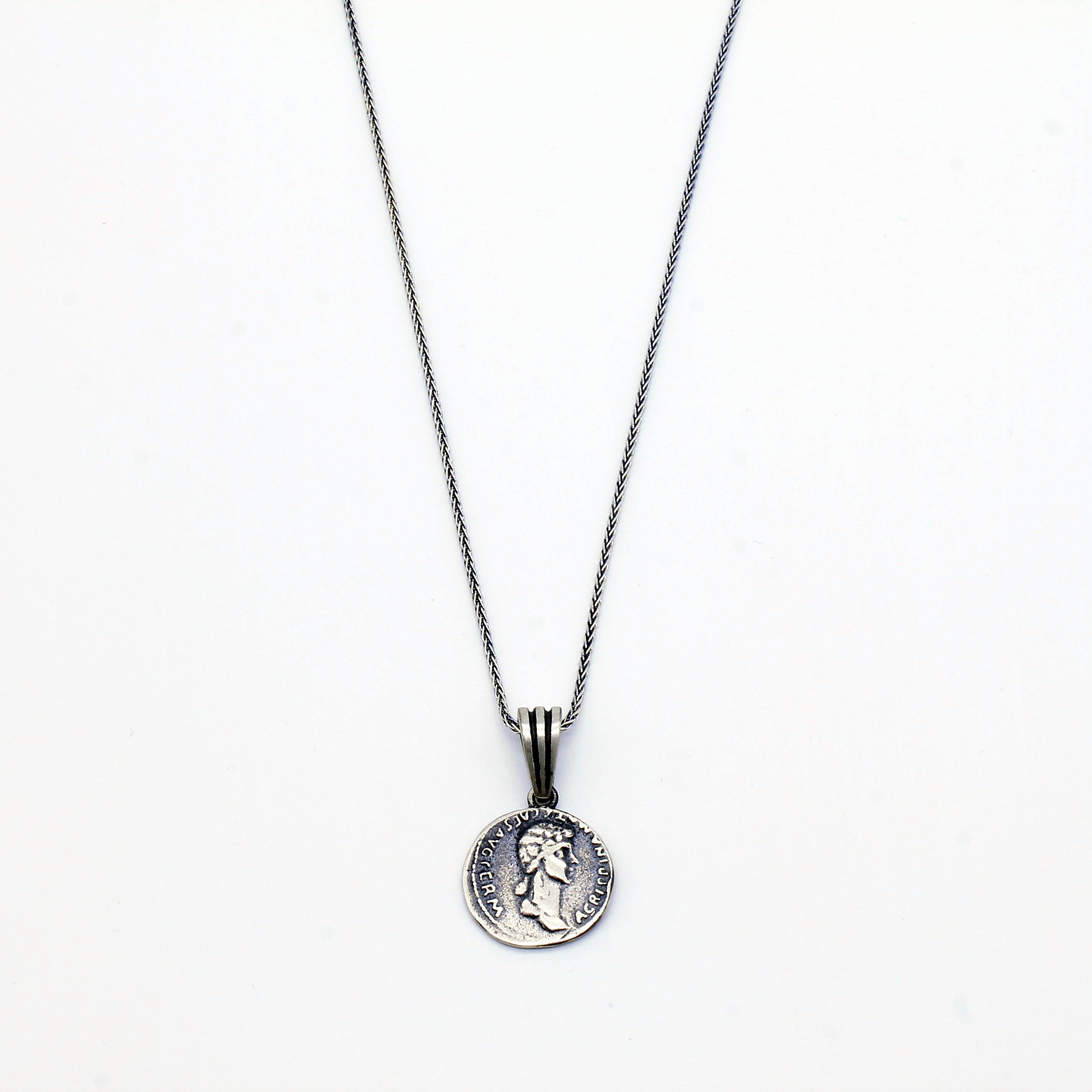 Eski Para Gümüş Kolye