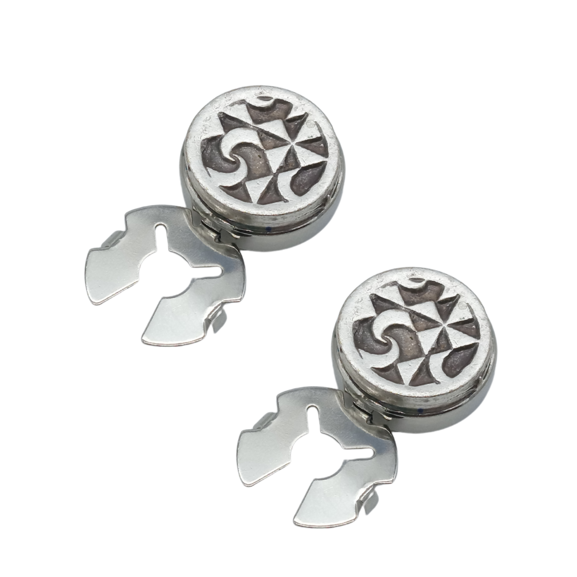 Geçmeli Kol Düğmesi