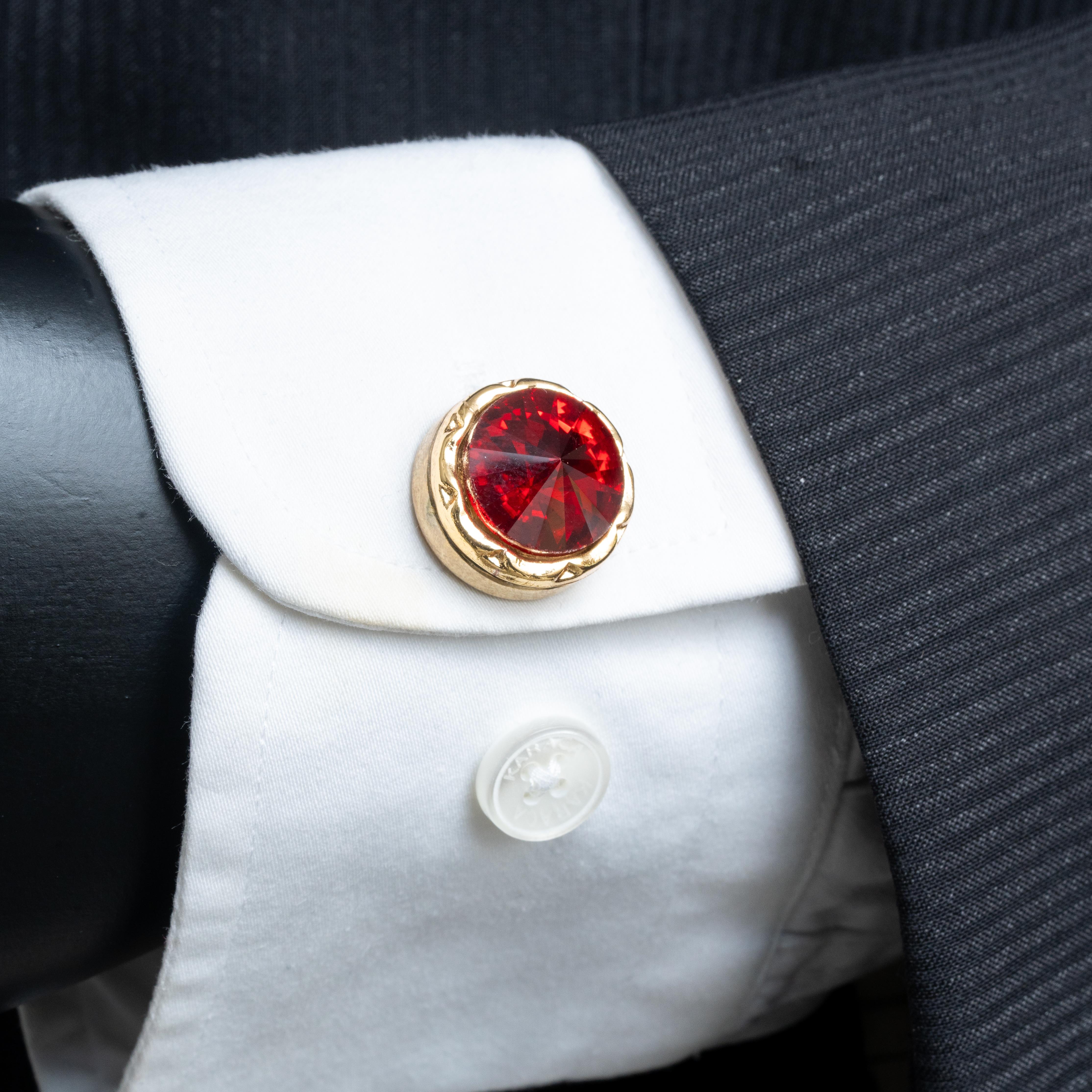 Kırmızı Taşlı Geçmeli Kol Düğmesi 