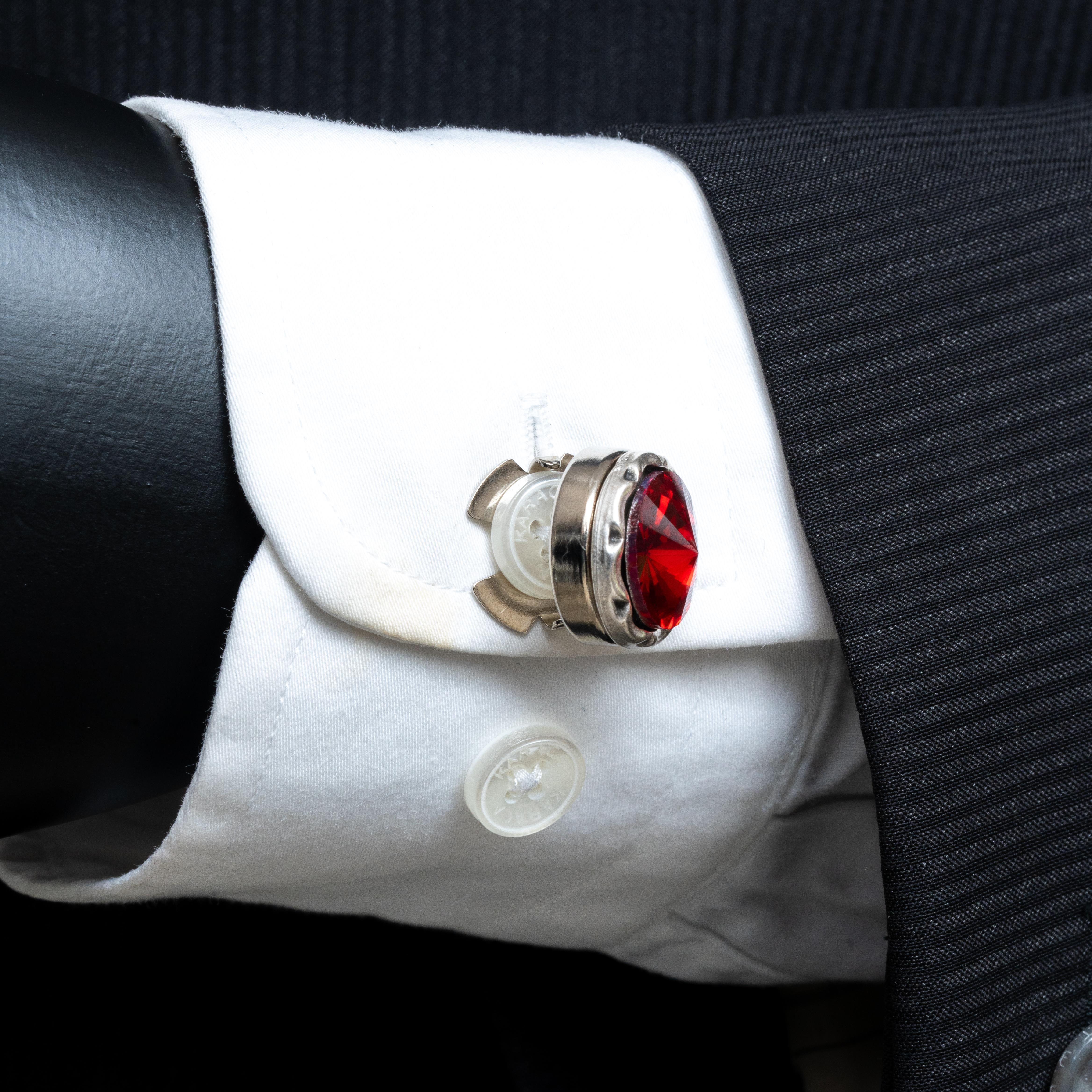 Kırmızı Taşlı Geçmeli Kol Düğmesi 