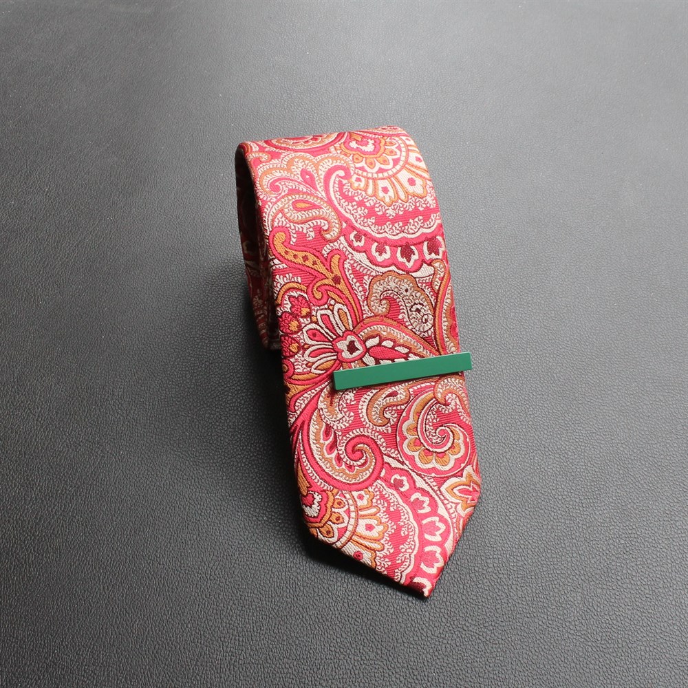 Yeşil Kravat İğnesi