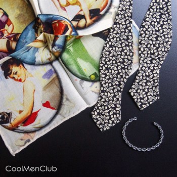 Çiçek Desenli Açık Papyon