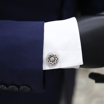 Geçmeli Kol Düğmesi 