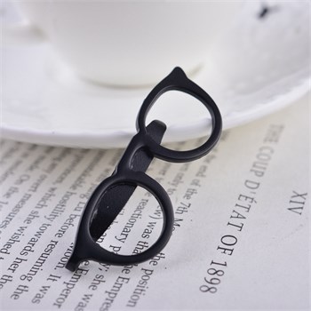 Gözlük Şekilli Broş