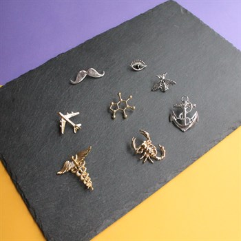 Akrep Ceket Yaka Broşu