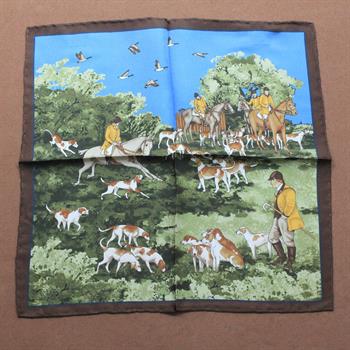 Avcılık Desenli İpek Cep Mendili 