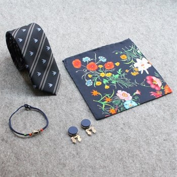 Balık Figürlü Gümüş Bileklik