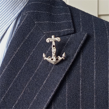 Çapa Figürlü Yaka Broşu