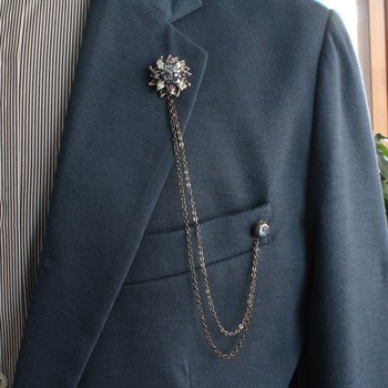 Çiçek Figürlü Ceket Yaka İğnesi