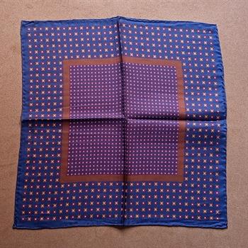 Çiçek Desenli İpek Cep Mendili