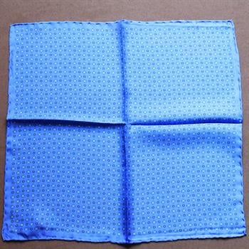 Çiçek Desenli İpek Cep Mendili