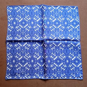 Desenli İpek Cep Mendili