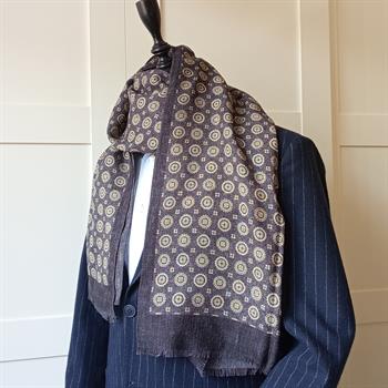 El Yapımı Desenli Yün Şal