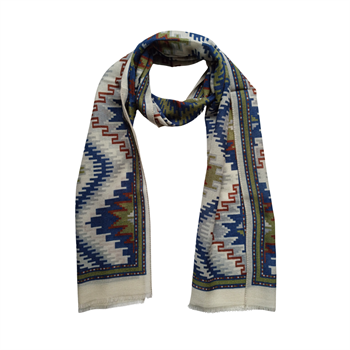 El Yapımı Desenli Yün Şal