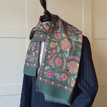 El Yapımı Desenli Yün Şal