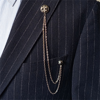 Fleur de Lis Figürlü Ceket Yaka İğnesi