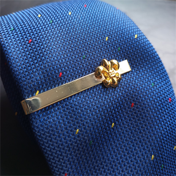 Fleur de Lis Figürlü Kravat İğnesi