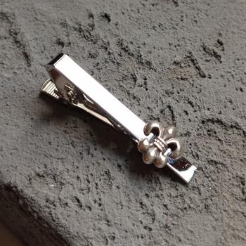 Fleur de Lis Figürlü Kravat İğnesi