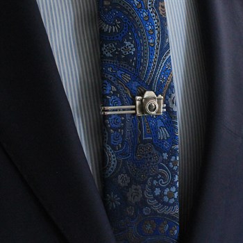 Fotoğraf Makinası Kravat İğnesi