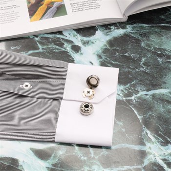 Geçmeli Kol Düğmesi 