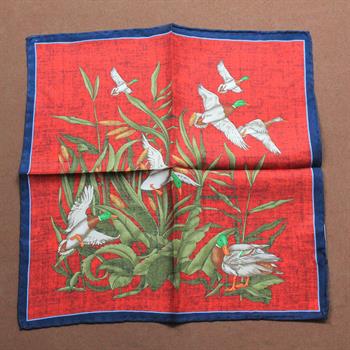 Kaz Desenli İpek Cep Mendili 