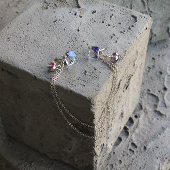 Kübik Taş Figürlü Gömlek Yaka İğnesi