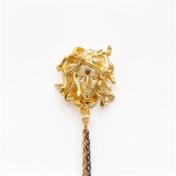 Medusa Figürlü Ceket Yaka İğnesi