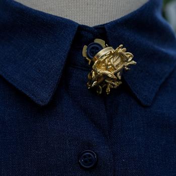 Medusa Figürlü Gömlek Yaka Düğmesi