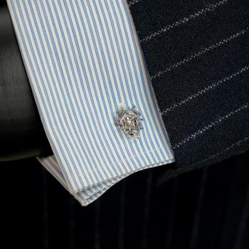 Medusa Figürlü Kol Düğmesi 