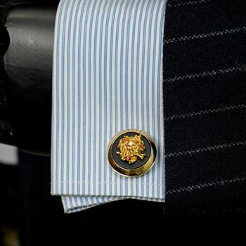 Medusa Figürlü Kol Düğmesi 